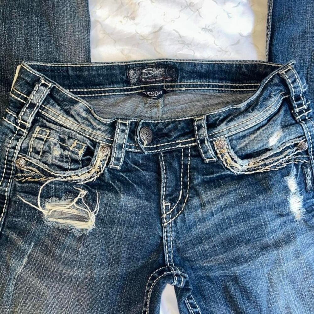 Silver-jeans-co Women's Blue and Navy Jeans